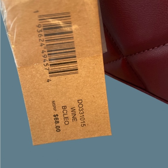 Steve Madden Crossbody Bag wine color with a Gold Chain  NWT - Picture 4 of 5